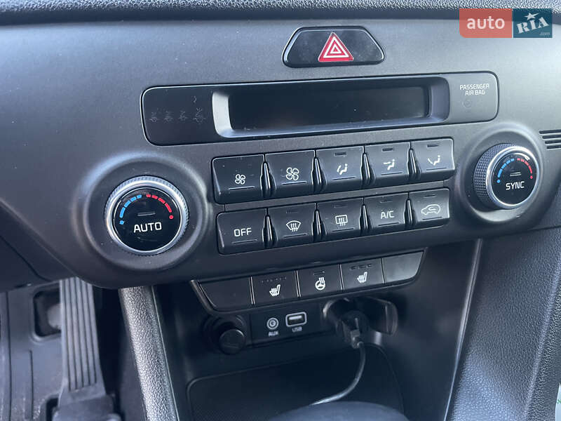 Позашляховик / Кросовер Kia Sportage 2017 в Києві