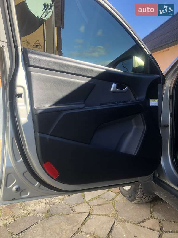 Позашляховик / Кросовер Kia Sportage 2010 в Мукачевому