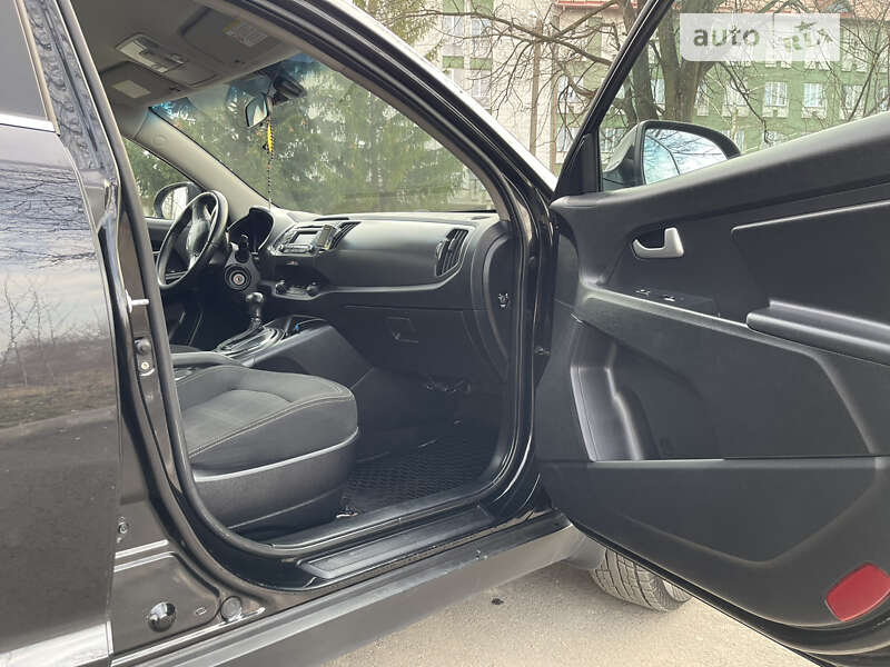 Внедорожник / Кроссовер Kia Sportage 2012 в Львове