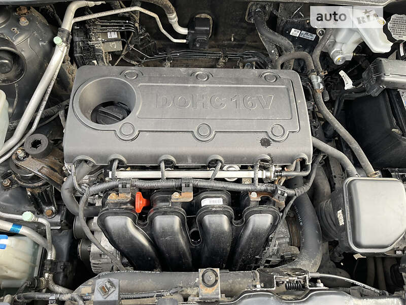 Внедорожник / Кроссовер Kia Sportage 2012 в Львове