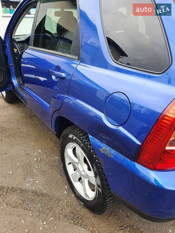 Позашляховик / Кросовер Kia Sportage 2009 в Луцьку