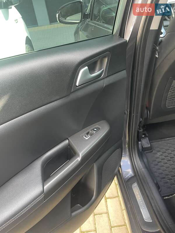 Внедорожник / Кроссовер Kia Sportage 2017 в Ужгороде