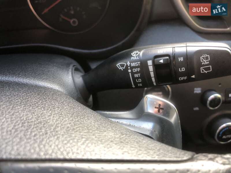 Внедорожник / Кроссовер Kia Sportage 2017 в Черновцах