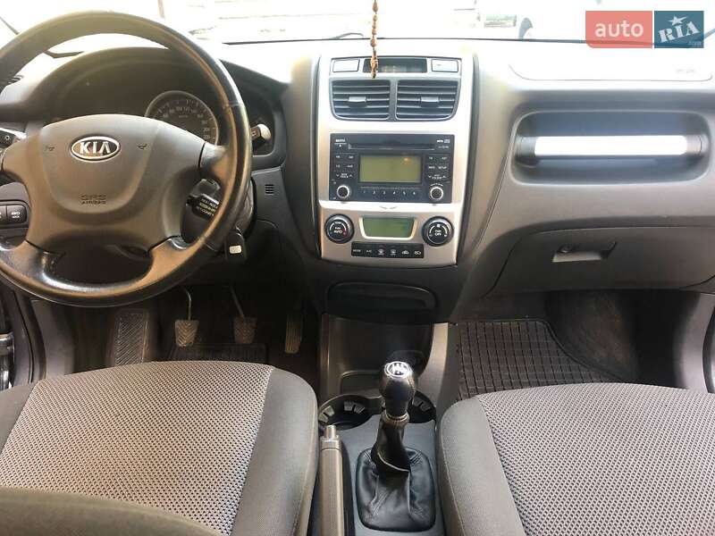 Внедорожник / Кроссовер Kia Sportage 2009 в Старом Самборе