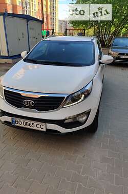 Внедорожник / Кроссовер Kia Sportage 2011 в Тернополе