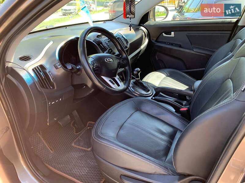 Внедорожник / Кроссовер Kia Sportage 2013 в Шептицькому