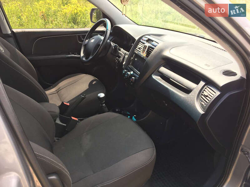 Внедорожник / Кроссовер Kia Sportage 2008 в Тернополе