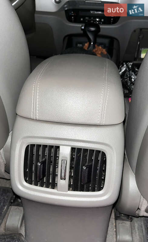 Позашляховик / Кросовер Kia Sportage 2015 в Чернівцях