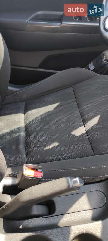 Внедорожник / Кроссовер Kia Sportage 2016 в Ивано-Франковске