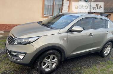 Позашляховик / Кросовер Kia Sportage 2015 в Мукачевому