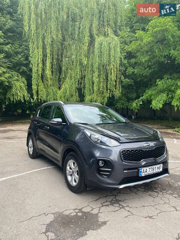 Внедорожник / Кроссовер Kia Sportage 2016 в Казатине