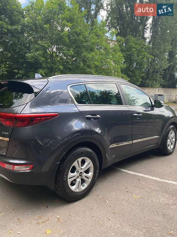 Внедорожник / Кроссовер Kia Sportage 2016 в Казатине