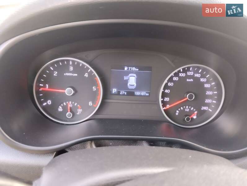 Внедорожник / Кроссовер Kia Sportage 2018 в Олевске