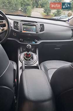 Позашляховик / Кросовер Kia Sportage 2011 в 