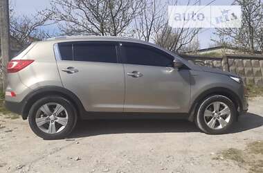 Внедорожник / Кроссовер Kia Sportage 2013 в Дунаевцах