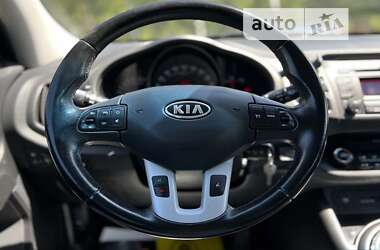 Позашляховик / Кросовер Kia Sportage 2011 в Львові