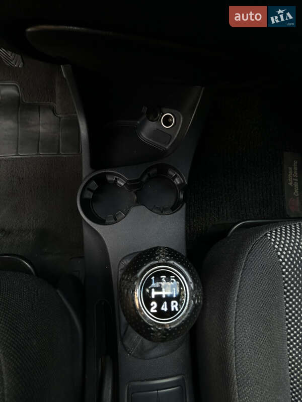 Внедорожник / Кроссовер Kia Sportage 2005 в Тернополе