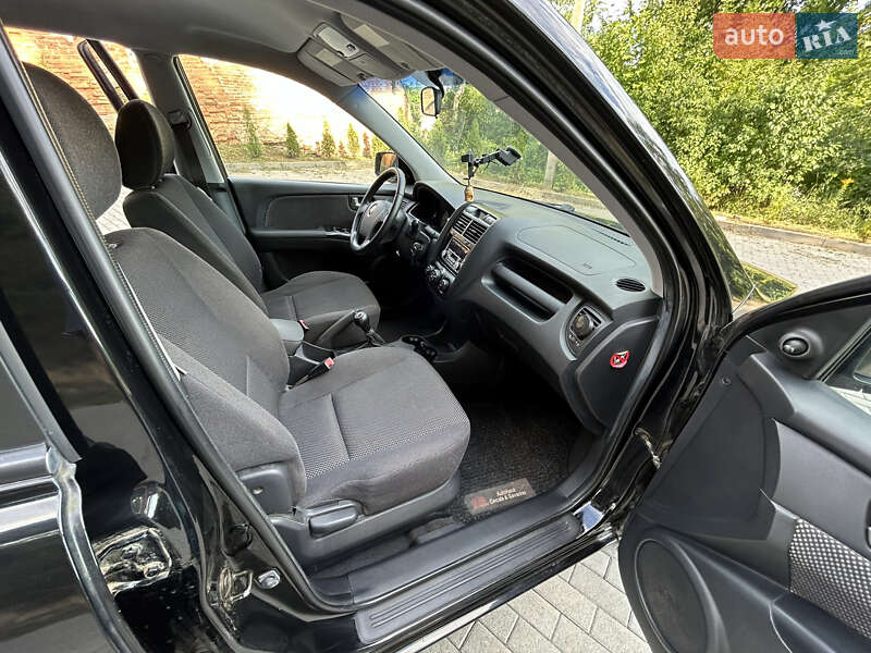 Внедорожник / Кроссовер Kia Sportage 2005 в Тернополе