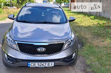 Позашляховик / Кросовер Kia Sportage 2015 в Чернівцях