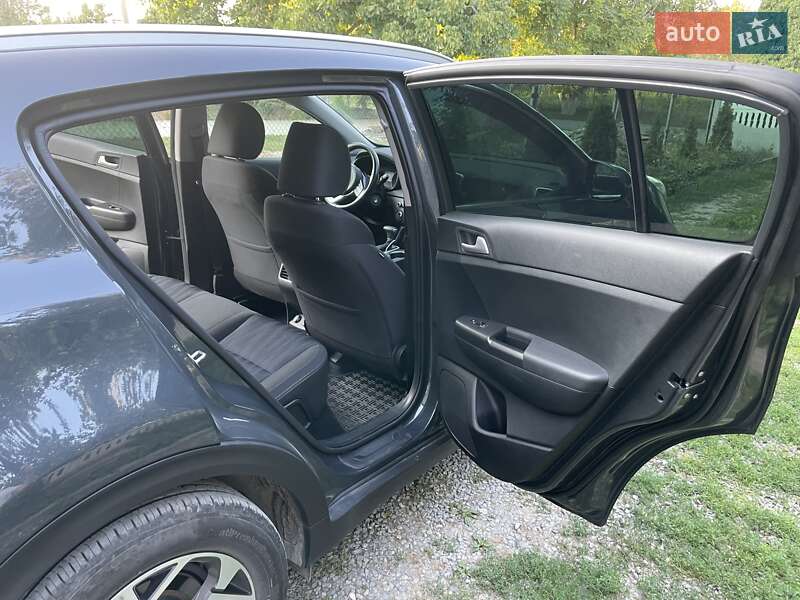 Внедорожник / Кроссовер Kia Sportage 2021 в Каменец-Подольском