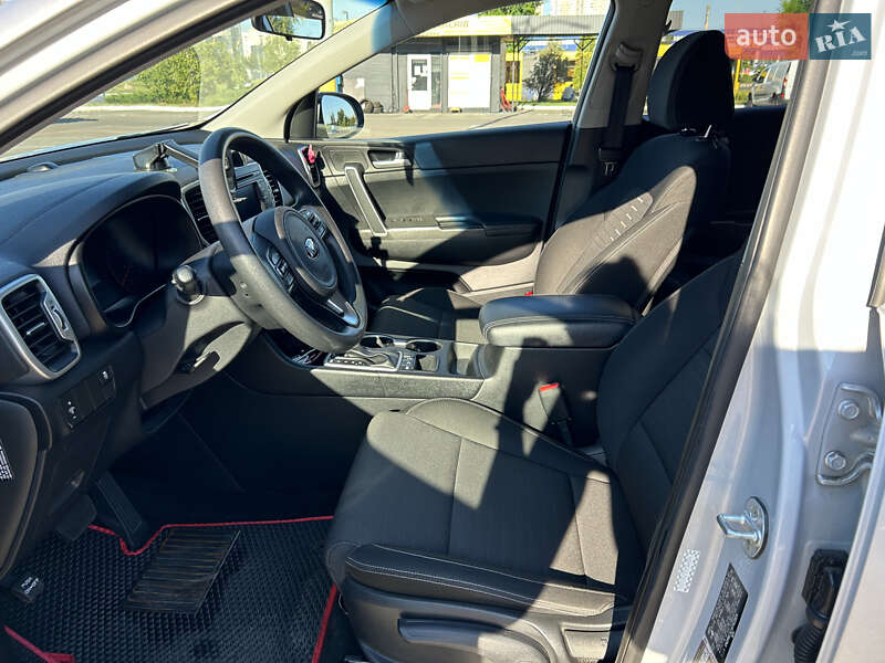 Внедорожник / Кроссовер Kia Sportage 2017 в Киеве