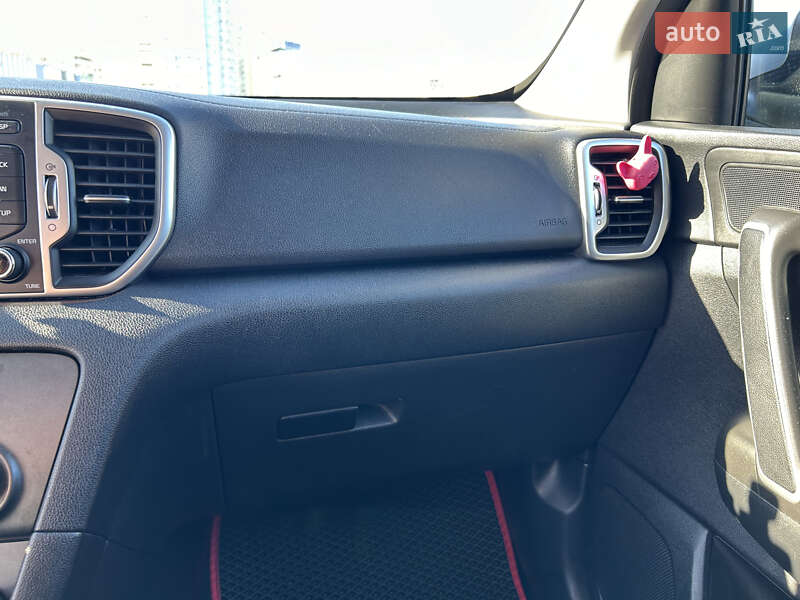 Внедорожник / Кроссовер Kia Sportage 2017 в Киеве