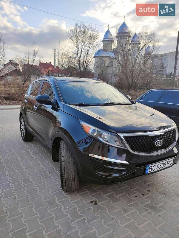 Внедорожник / Кроссовер Kia Sportage 2015 в Трускавце