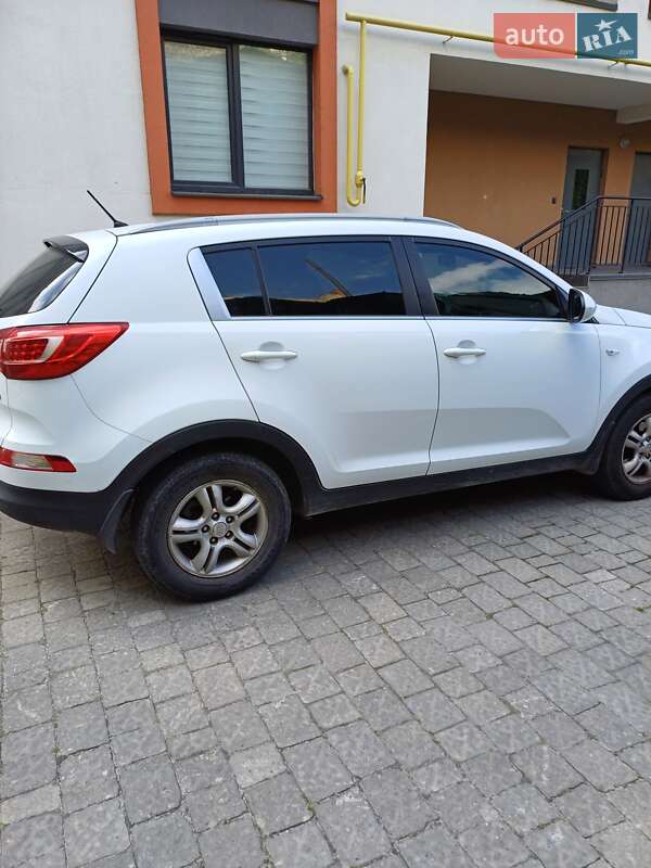 Внедорожник / Кроссовер Kia Sportage 2013 в Львове