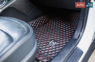Внедорожник / Кроссовер Kia Sportage 2012 в 