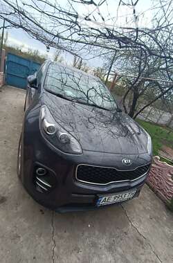 Позашляховик / Кросовер Kia Sportage 2016 в Кам'янському