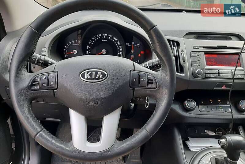 Внедорожник / Кроссовер Kia Sportage 2012 в Южном