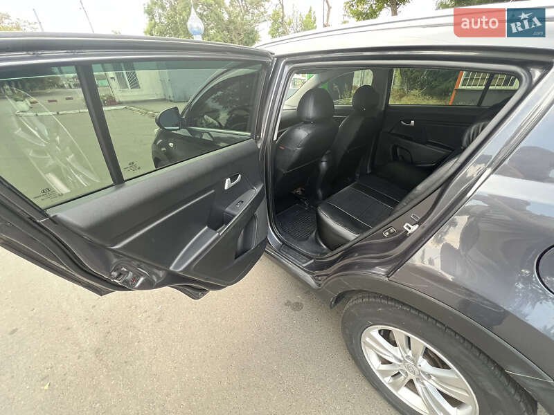 Внедорожник / Кроссовер Kia Sportage 2012 в Одессе