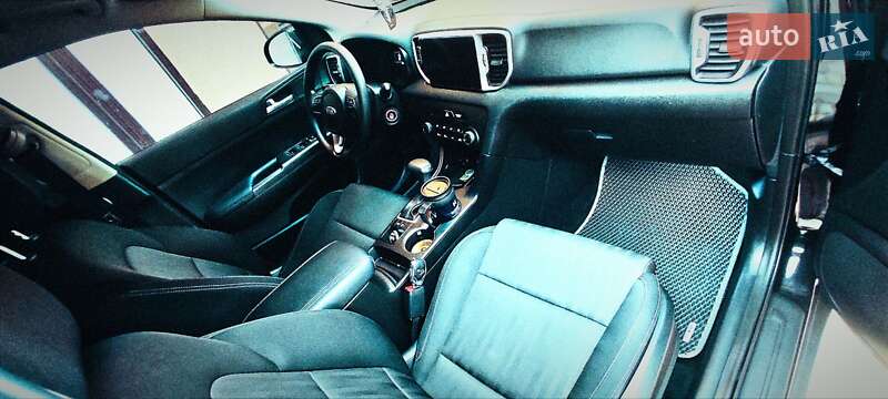 Внедорожник / Кроссовер Kia Sportage 2018 в Киеве