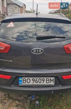 Позашляховик / Кросовер Kia Sportage 2011 в Бережанах