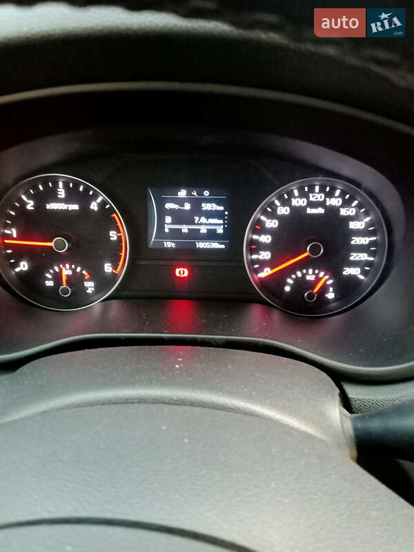 Внедорожник / Кроссовер Kia Sportage 2016 в Лебедине