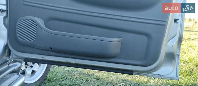 Позашляховик / Кросовер Kia Sportage 2003 в Києві