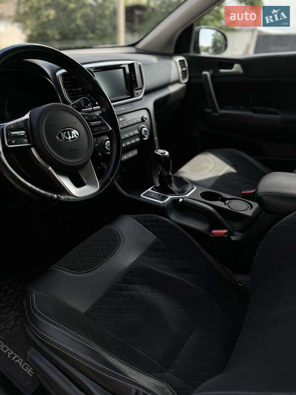 Позашляховик / Кросовер Kia Sportage 2019 в Мукачевому