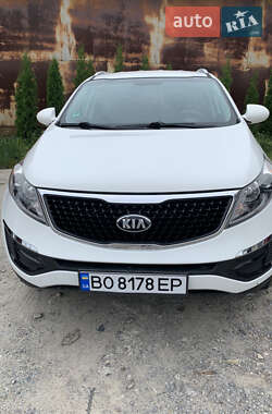 Внедорожник / Кроссовер Kia Sportage 2015 в Тернополе