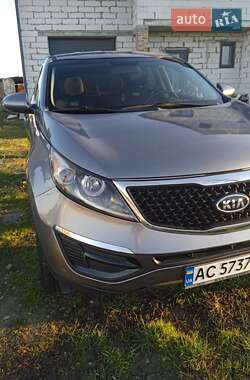 Позашляховик / Кросовер Kia Sportage 2015 в 