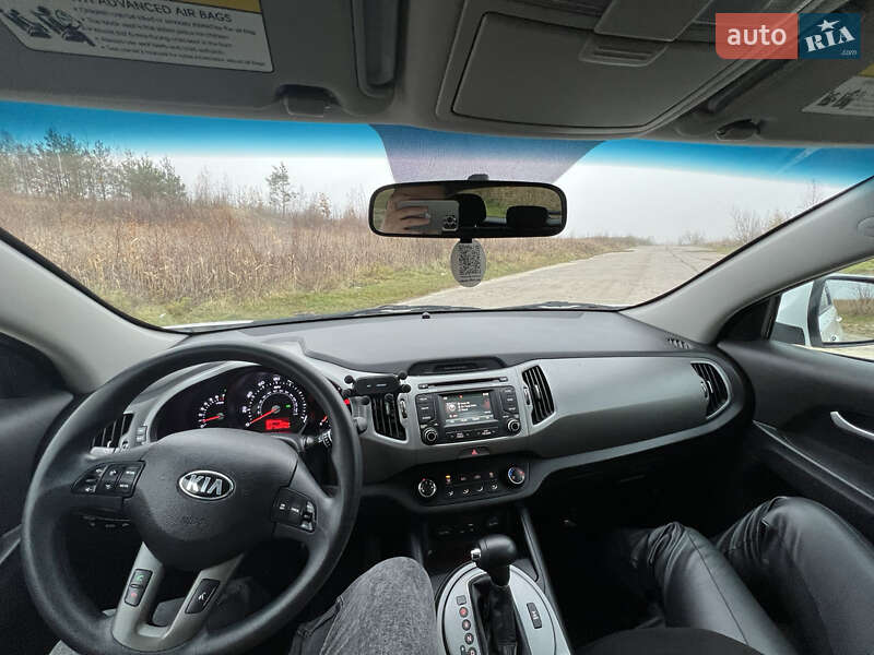 Позашляховик / Кросовер Kia Sportage 2015 в Львові