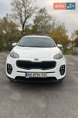 Внедорожник / Кроссовер Kia Sportage 2016 в 