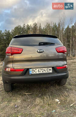 Позашляховик / Кросовер Kia Sportage 2015 в Володимирці