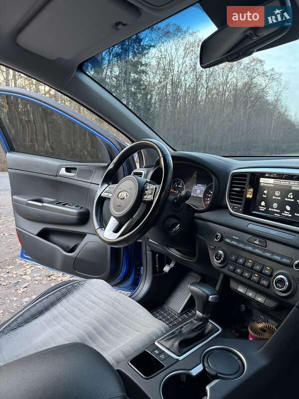 Позашляховик / Кросовер Kia Sportage 2018 в Хмільнику