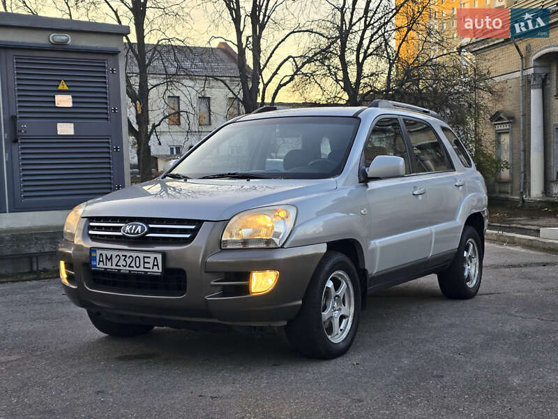 Внедорожник / Кроссовер Kia Sportage 2005 в Киеве