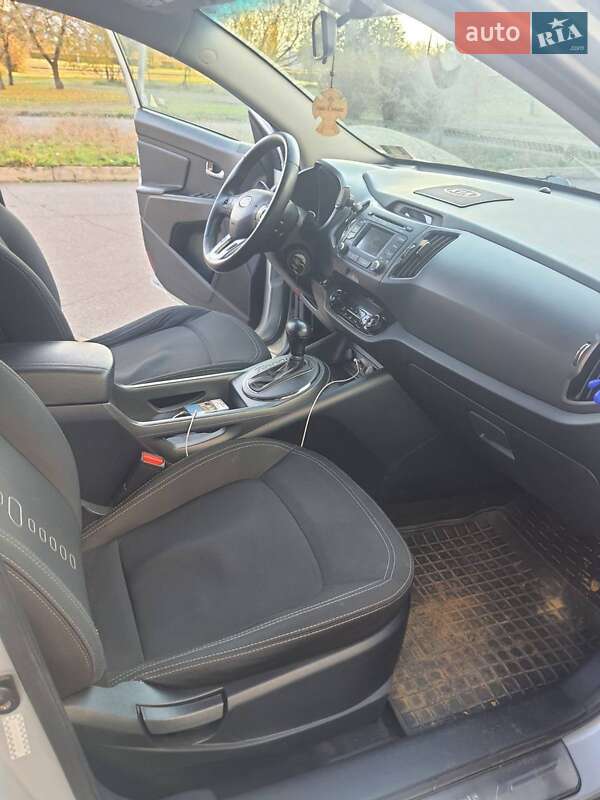 Позашляховик / Кросовер Kia Sportage 2012 в Кривому Розі