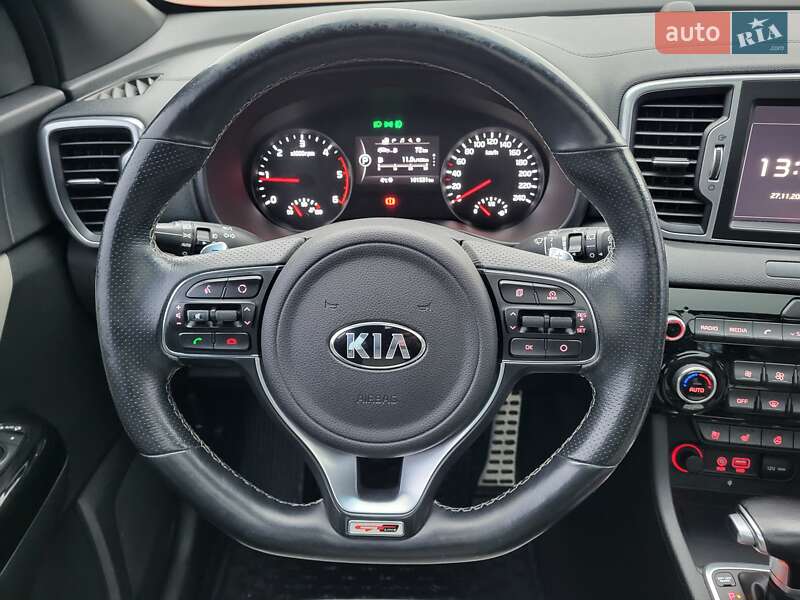 Позашляховик / Кросовер Kia Sportage 2016 в Полтаві