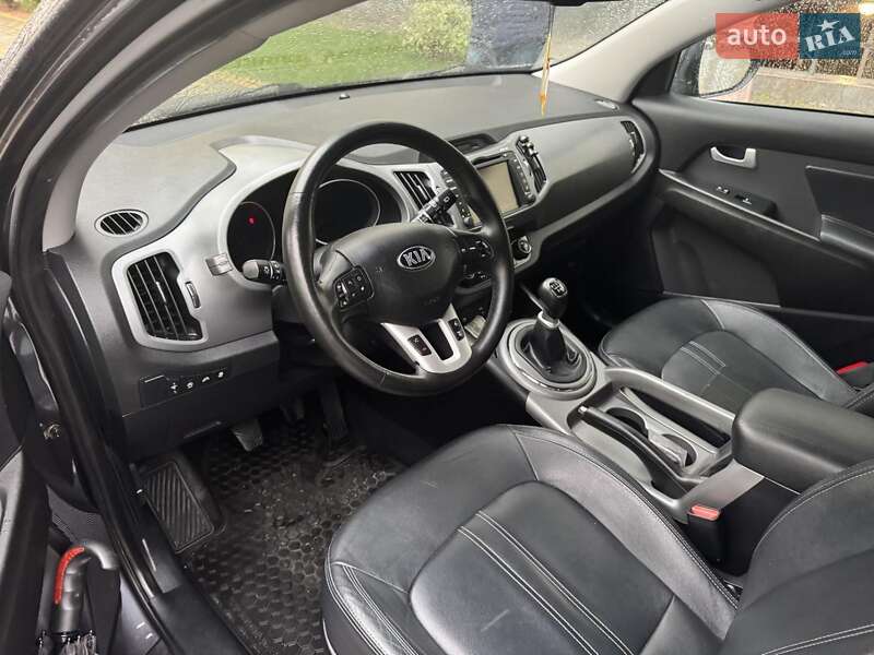 Внедорожник / Кроссовер Kia Sportage 2015 в Луцке