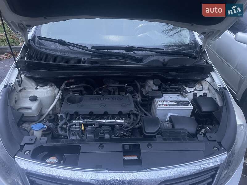 Внедорожник / Кроссовер Kia Sportage 2012 в Одессе