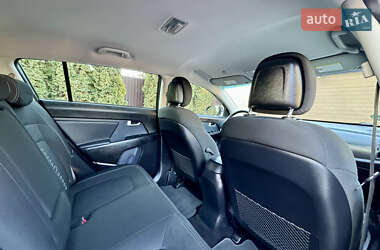 Позашляховик / Кросовер Kia Sportage 2013 в 