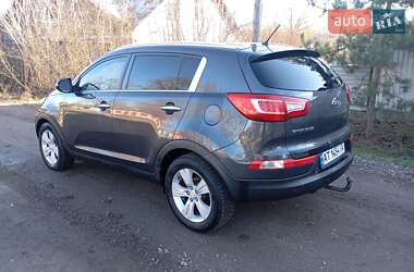 Позашляховик / Кросовер Kia Sportage 2011 в Городенці